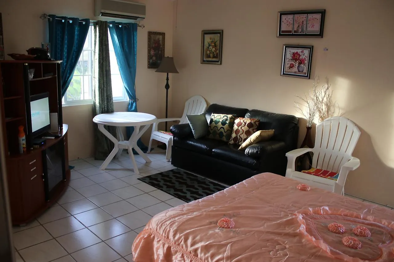 Country Manor Apartments Ocho Ríos