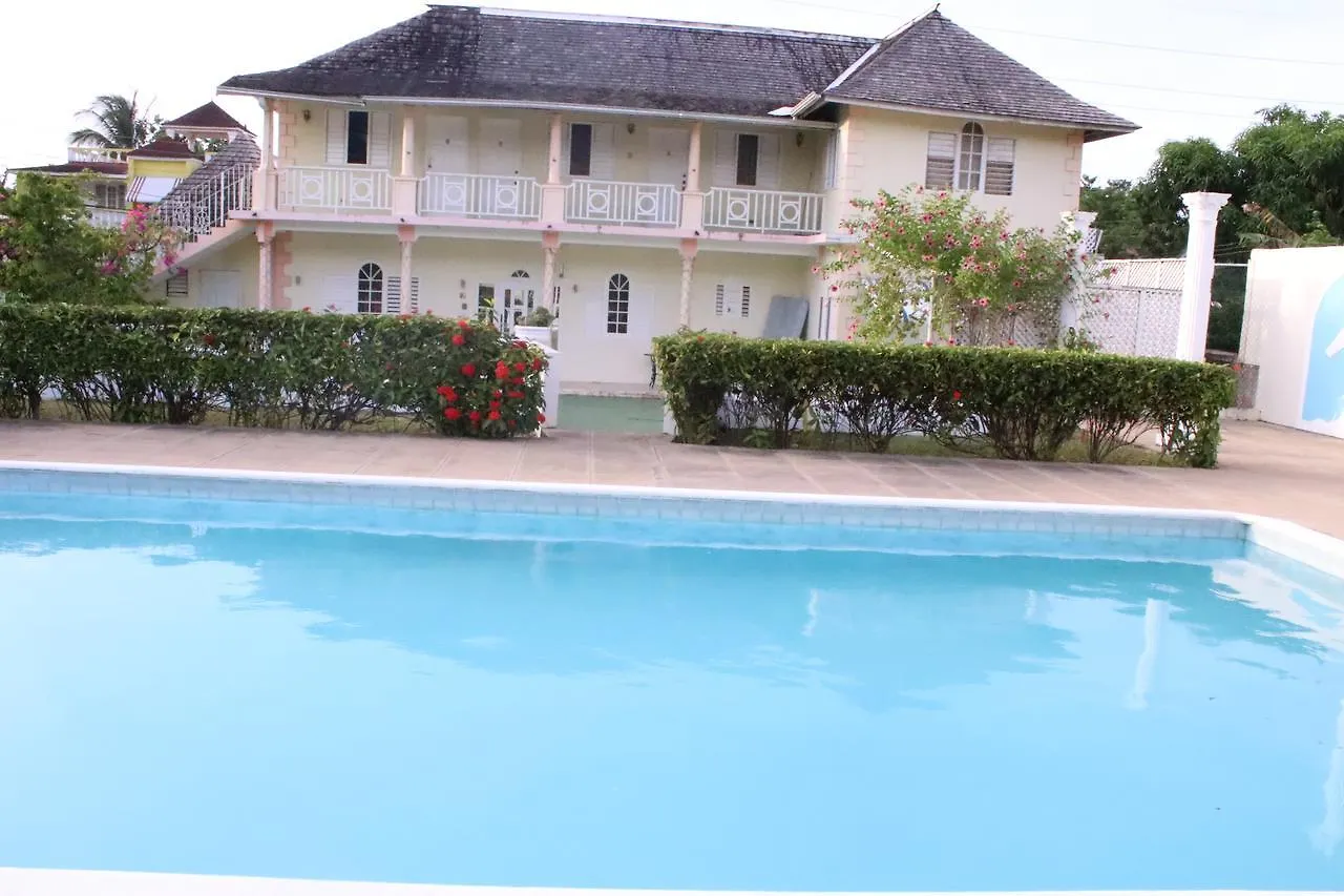 Country Manor Apartments Ocho Ríos 0*,  Jamaica